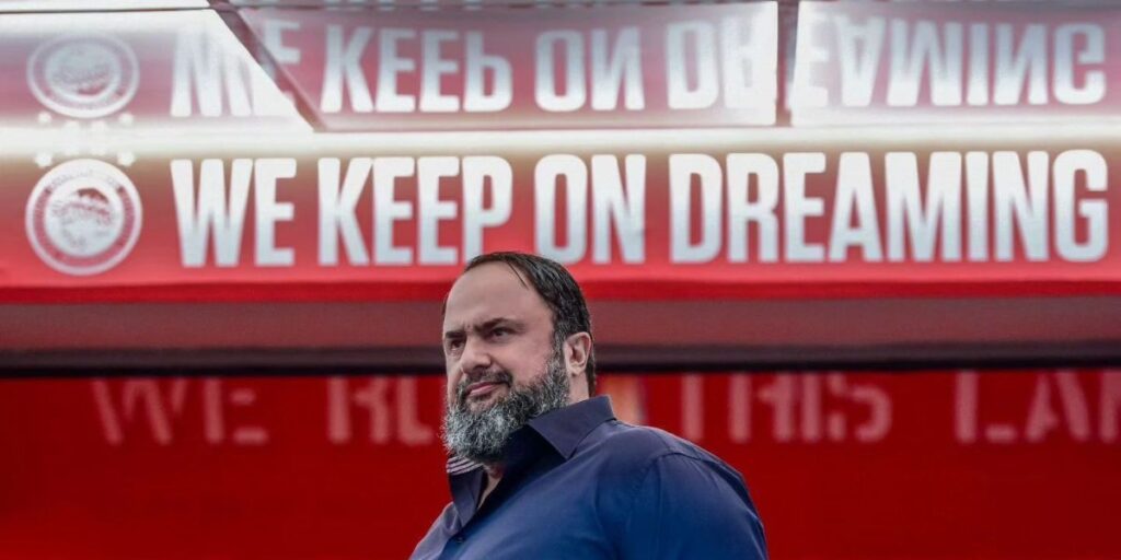 Presidente do Olympiakos, Marinakis será julgado por caso de violência