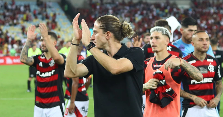 Filipe Luís rasga elogios para atuação do Flamengo contra o Corinthians