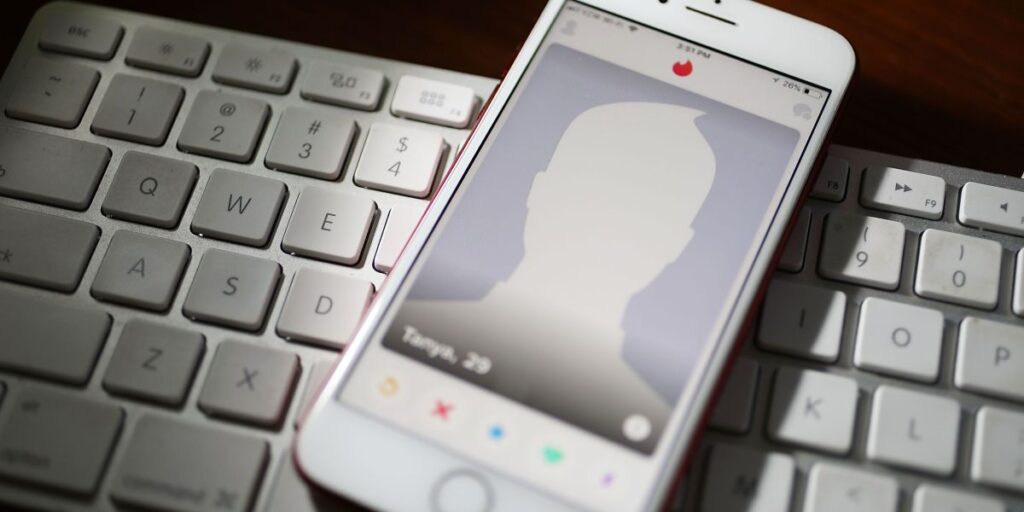 Quadrilha que atraía vítimas pelo Tinder é condenada a 178 anos de prisão