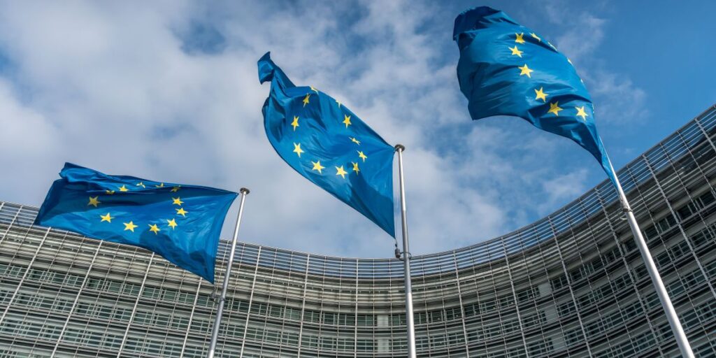 Desemprego na zona do euro cai em fevereiro e atinge nova mínima histórica