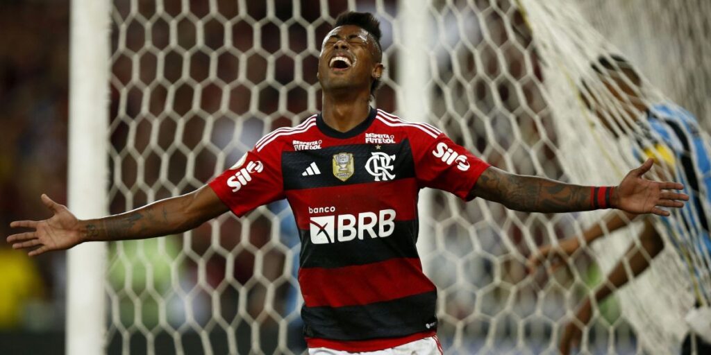 Investigação da PF descobre frota de carros milionária de Bruno Henrique