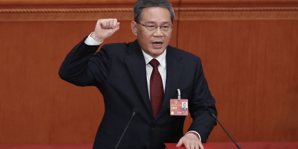 Premiê da China promete políticas macroeconômicas mais proativas