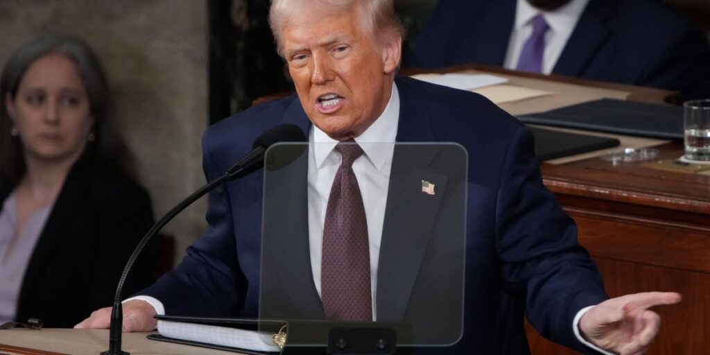 Trump pede paciência e diz que resultados com tarifas serão "grandiosos"