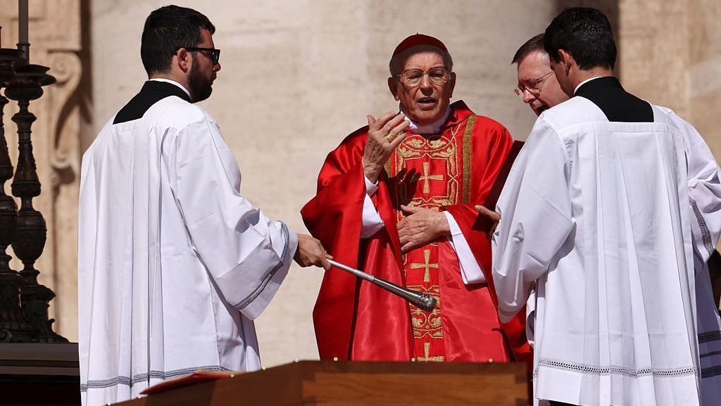 Cardeal destaca legado do papa Francisco em funeral; leia homilia completa