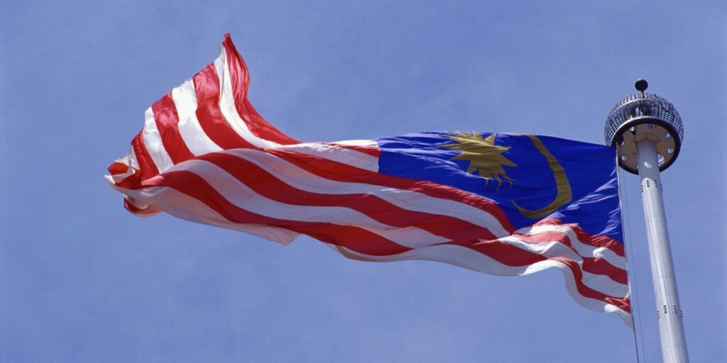 Ex-primeiro-ministro da Malásia, Abdullah, morre aos 85 anos, diz família