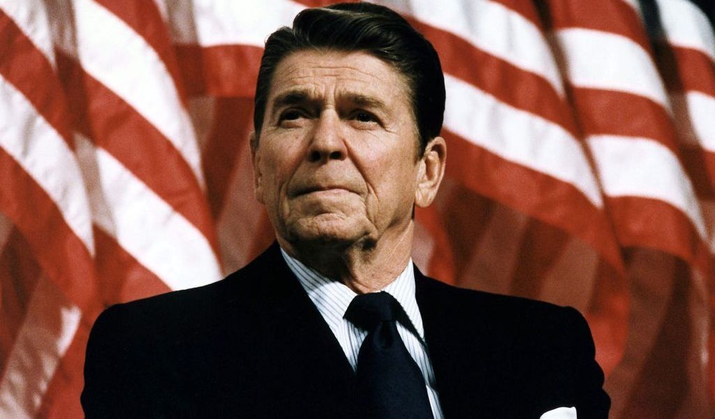China usa vídeo de Ronald Reagan para criticar tarifaço de Trump; entenda