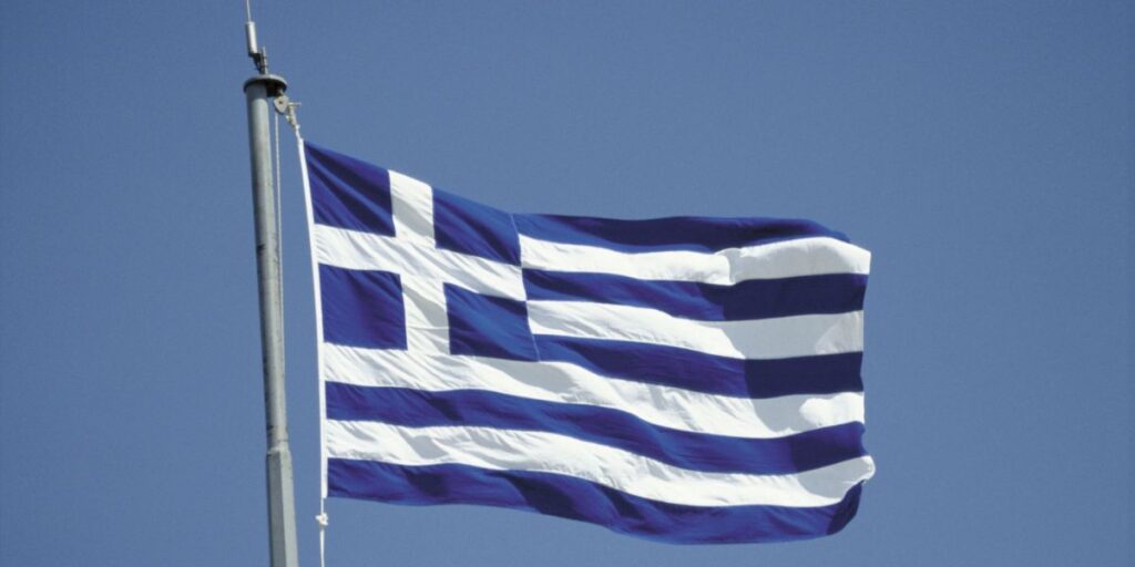 Naufrágio de barco na Grécia mata pelo menos sete imigrantes