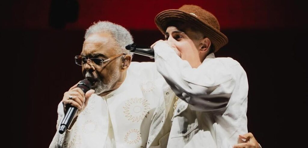 Gilberto Gil recebe MC Hariel e Flor Gil em primeira noite de shows em SP