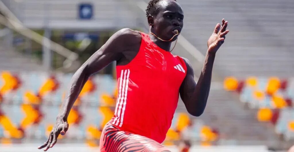 Fenômeno do atletismo de 17 anos quebra dois recordes no mesmo dia