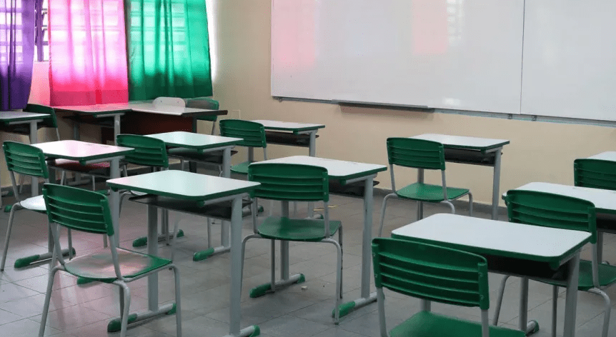 Sob ameaça de greve, Justiça exige 70% dos professores nas escolas em SP