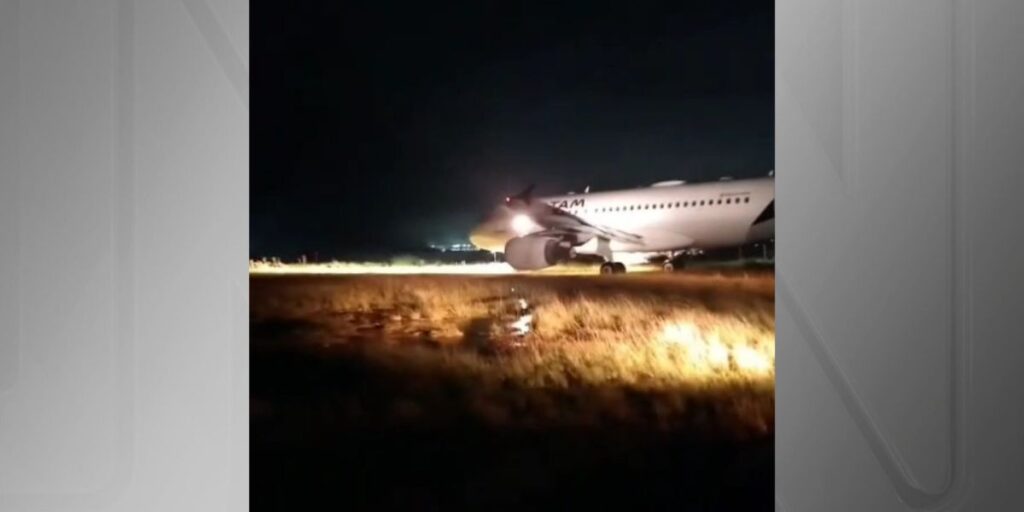 Avião da Latam que varou pista em SC havia arremetido antes do pouso; veja