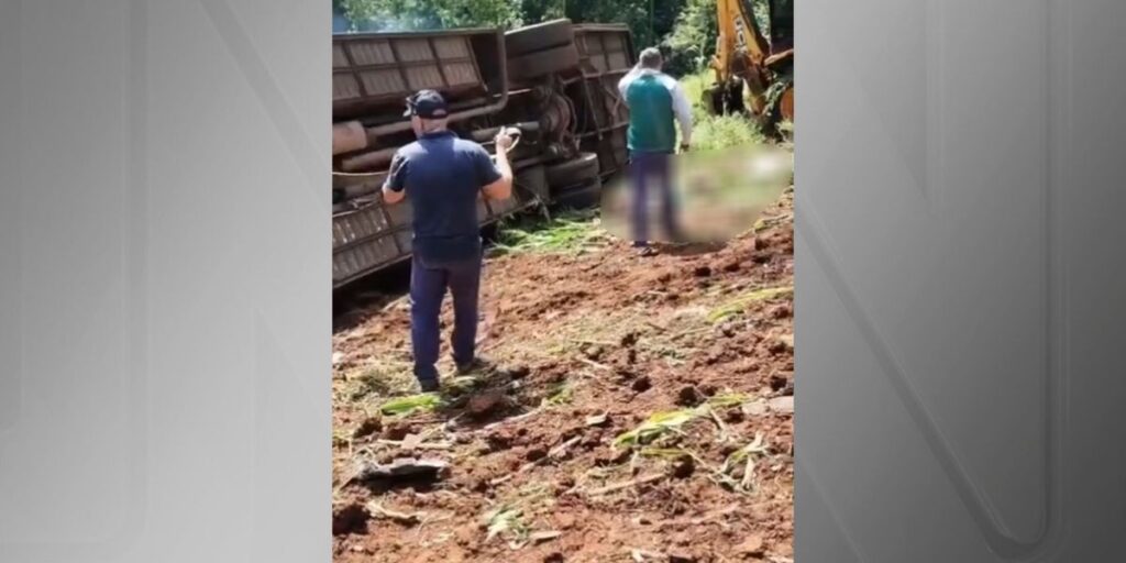 Após acidente com ônibus, UFSM decreta luto de 3 dias