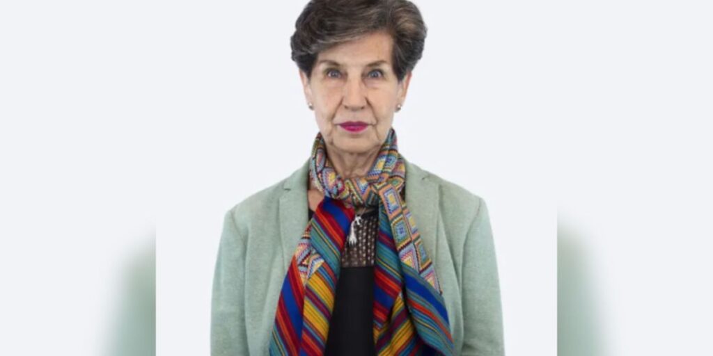 Justiça do Chile afasta filha do ex-presidente Allende do cargo de senadora