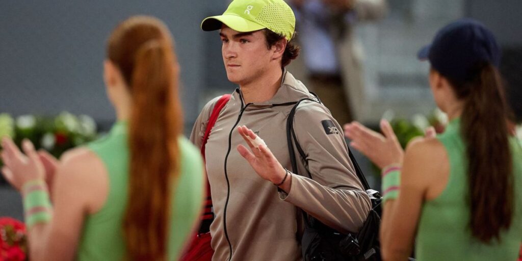 João Fonseca é derrotado por Tommy Paul e dá adeus ao Madrid Open