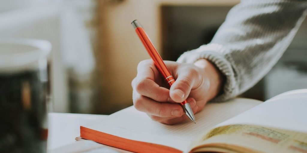 Enem 2025: MEC prorroga prazo para pedir isenção da taxa de inscrição