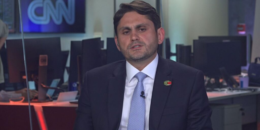 Defesa de Juscelino fala em "maratona de factoides" e reafirma "inocência"