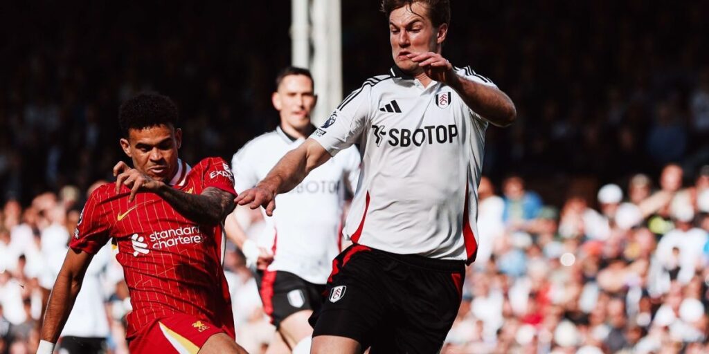 Líder da Premier League, Liverpool sofre virada e perde para o Fulham
