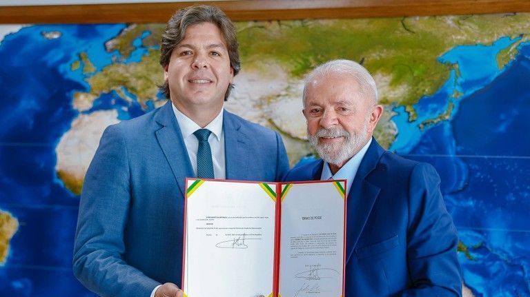 Governo oficializa Frederico Siqueira como ministro das Comunicações