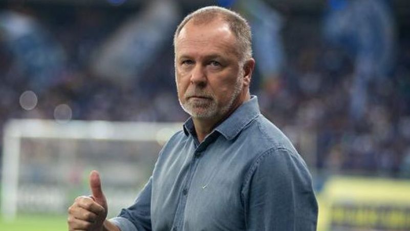 Grêmio inicia contatos com Mano Menezes para assumir vaga de Quinteros
