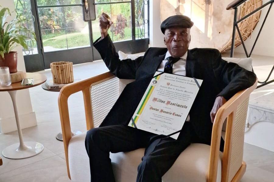 Milton Nascimento recebe título de Doutor Honoris Causa da Unicamp
