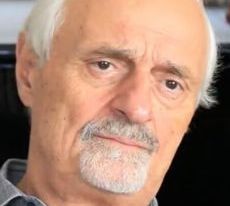 Morre Ted Kotcheff, diretor de "Rambo", aos 94 anos