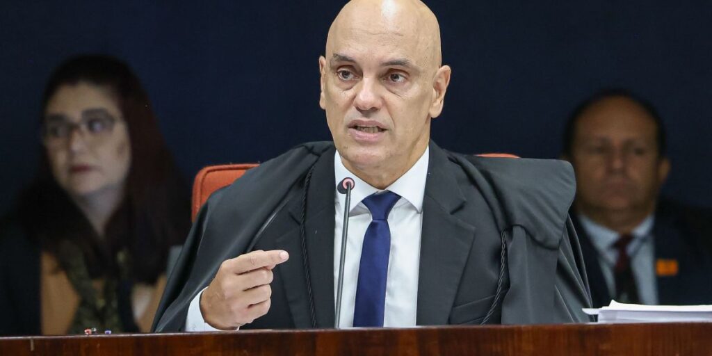 Contra PGR, Moraes concede domiciliar a pastor com problemas cardíacos