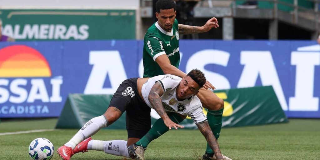 Palmeiras visita o Sporting Cristal em baixa na temporada