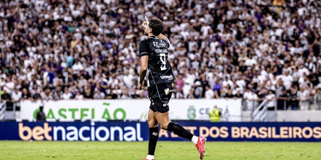 Ceará garante força em casa, vence o Grêmio e segue invicto no Brasileirão