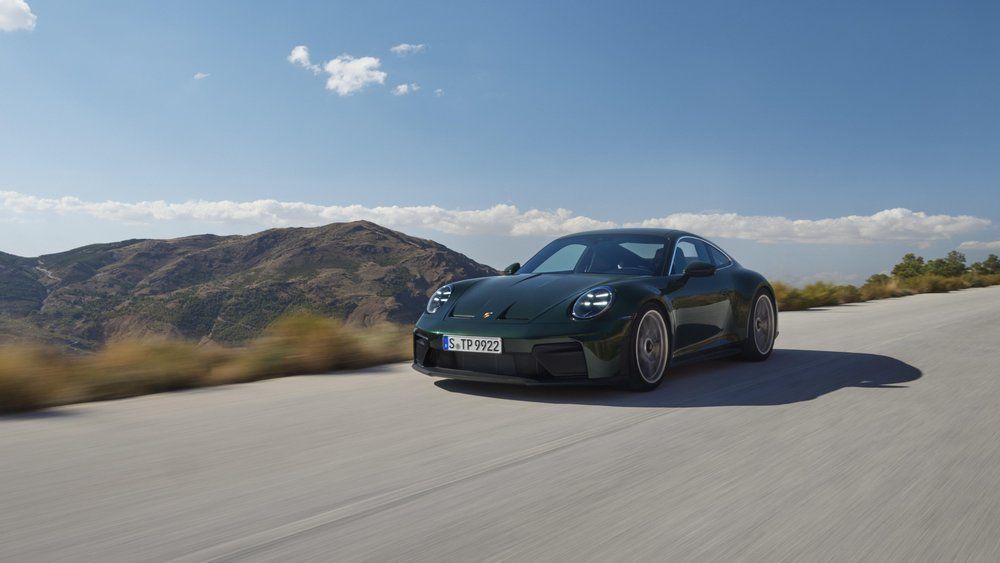 Porsche reduz projeção de vendas e alerta para mais incertezas sobre tarifa