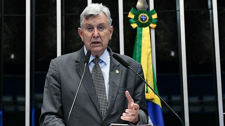 Sem resposta à carta, Heinze quer convocação de Haddad no Senado