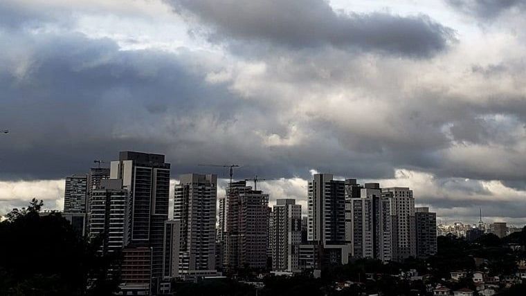 Capital paulista teve dia mais frio do ano nesta terça (8)