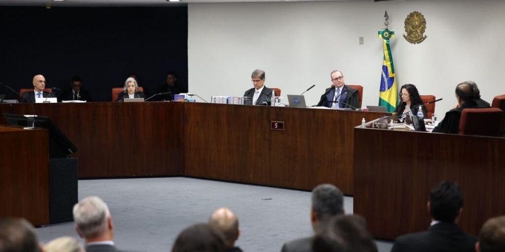 Maioria do STF nega pedido de Filipe Martins contra Dino, Zanin e Gonet