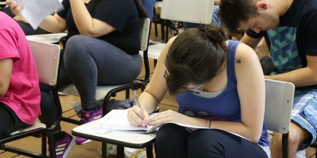 Lista de espera do ProUni é divulgada; veja como consultar