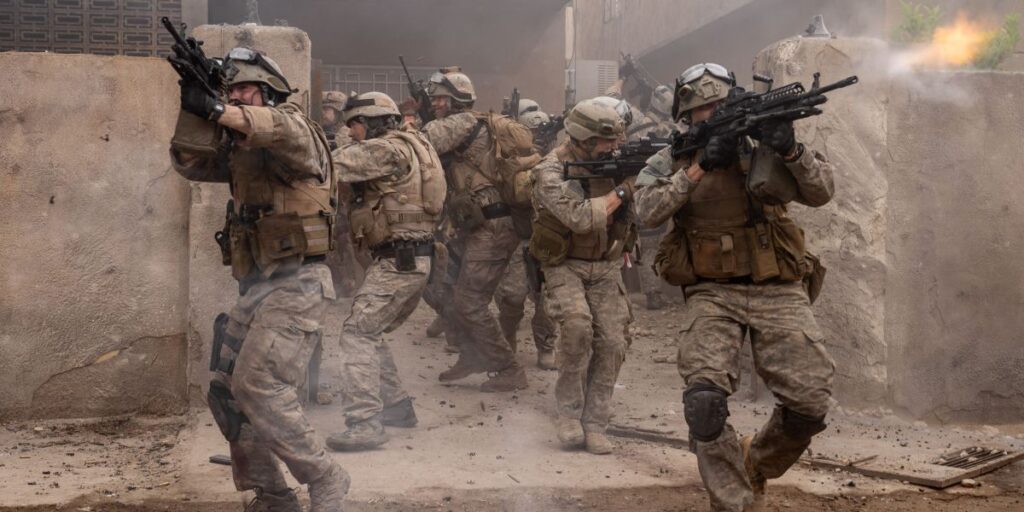 Raro, informativo e eletrizante: Joseph Quinn descreve "Tempo de Guerra"