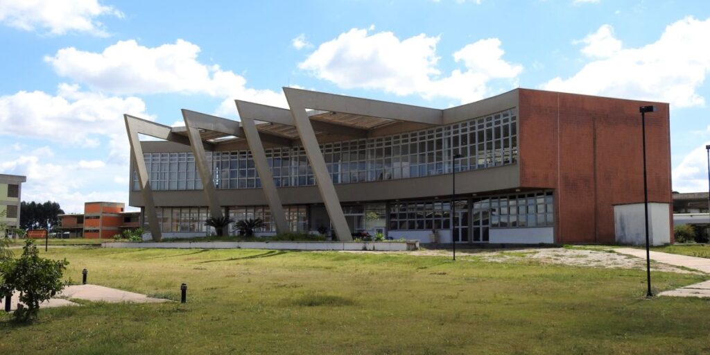 UFSCar aprova criação de cotas para pessoas trans e travestis