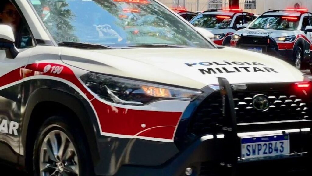 Homem mata esposa a facadas e ateia fogo na própria casa em Guarulhos (SP)
