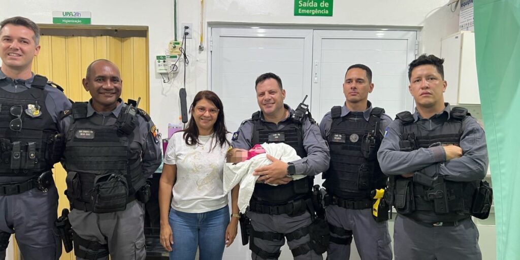 Bebê recém-nascida é encontrada em saco no lixo em Cuiabá