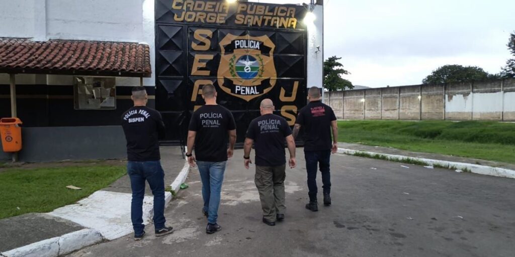 MP faz buscas contra integrantes de facções criminosas rivais em Búzios