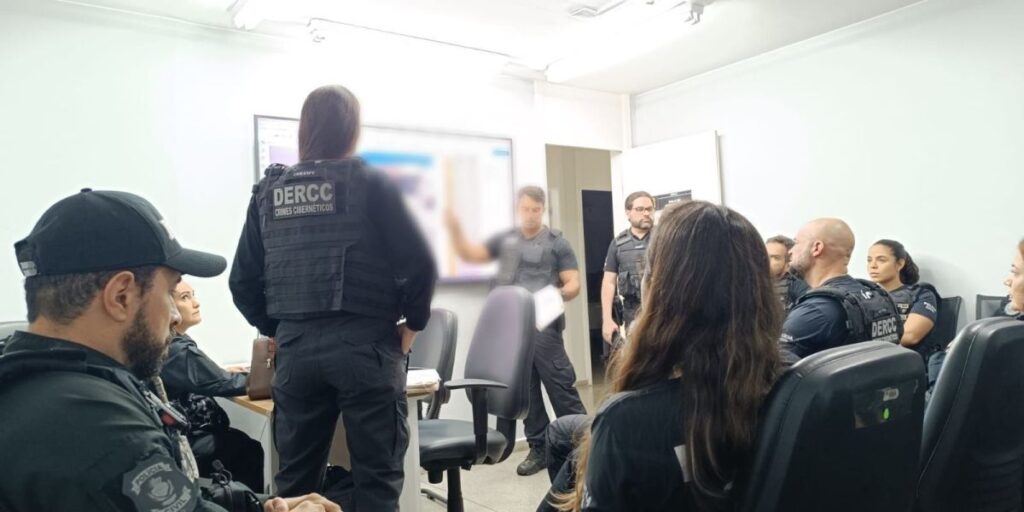 Polícia desarticula grupo que aplicava golpe da falsa central bancária