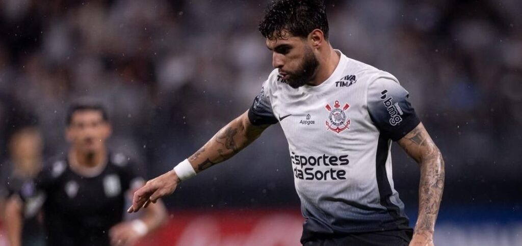 "Doação total", diz Yuri Alberto após vitória com um jogador a menos