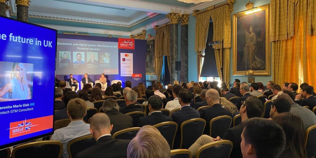 Recheada de executivos brasileiros, começa semana britânica para fintechs