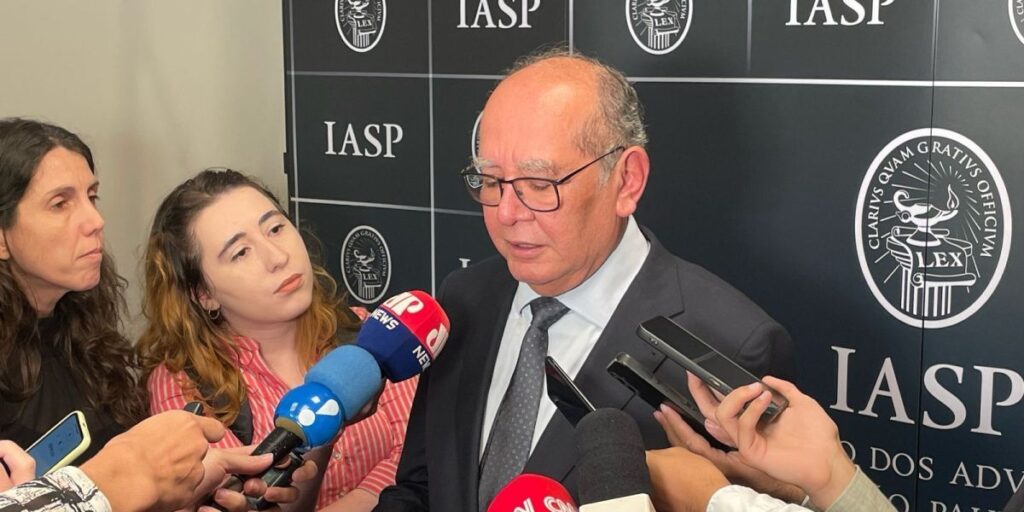 Gilmar diz que recuo no caso Collor ocorreu por pedido de prisão domiciliar