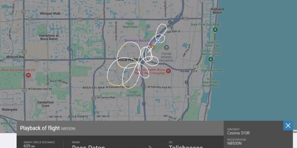Avião de pequeno porte cai e pega fogo em Boca Raton, Flórida