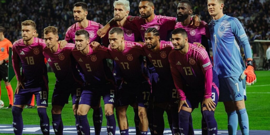 Relembre seleções que usaram cores diferentes nos uniformes