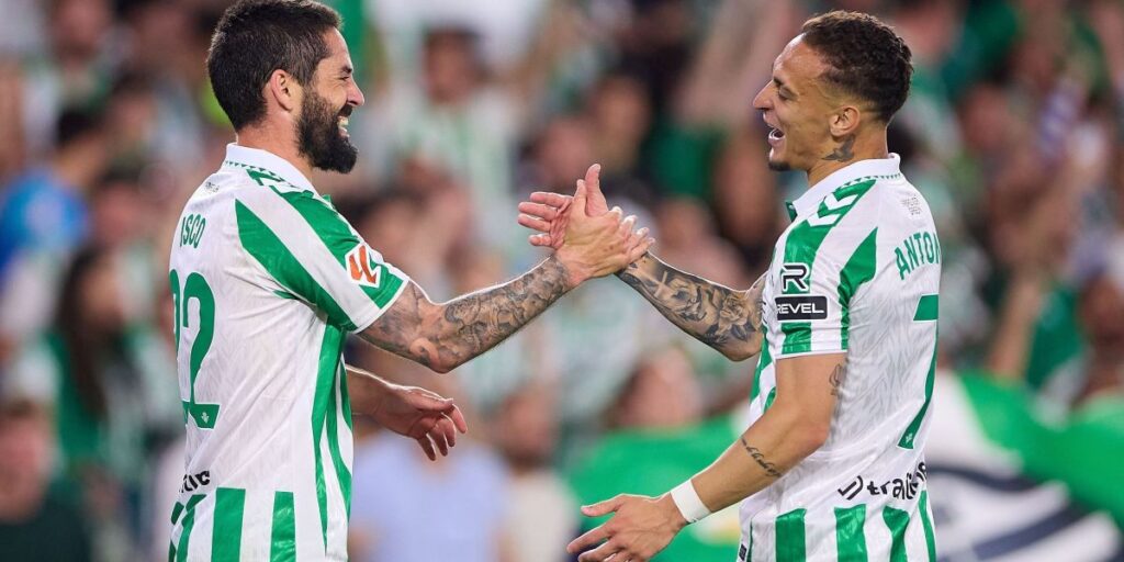 Clube de LaLiga brinca com apagão na Espanha e diz que mudará hino; entenda