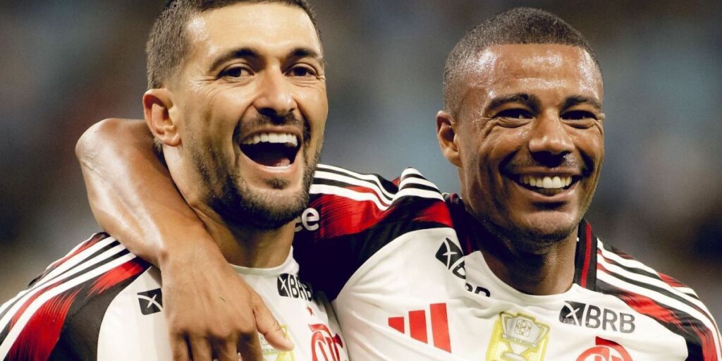 Flamengo vence o Grêmio pelo Brasileirão em dia inspirado de Arrascaeta