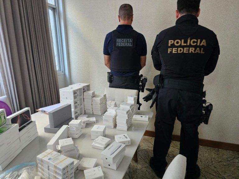 PF prende influenciadores em operação contra comércio ilegal de eletrônicos