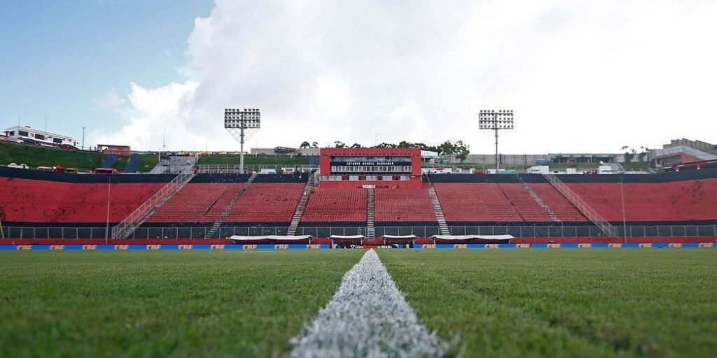 Vitória x U. Católica: horário e onde assistir ao jogo da Sul-Americana