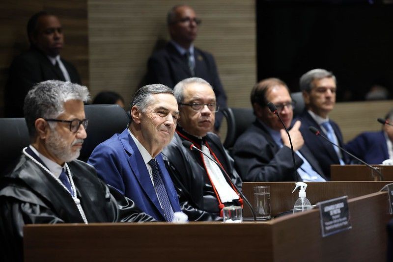 Barroso: Importância de um tribunal não pode ser aferida em pesquisa