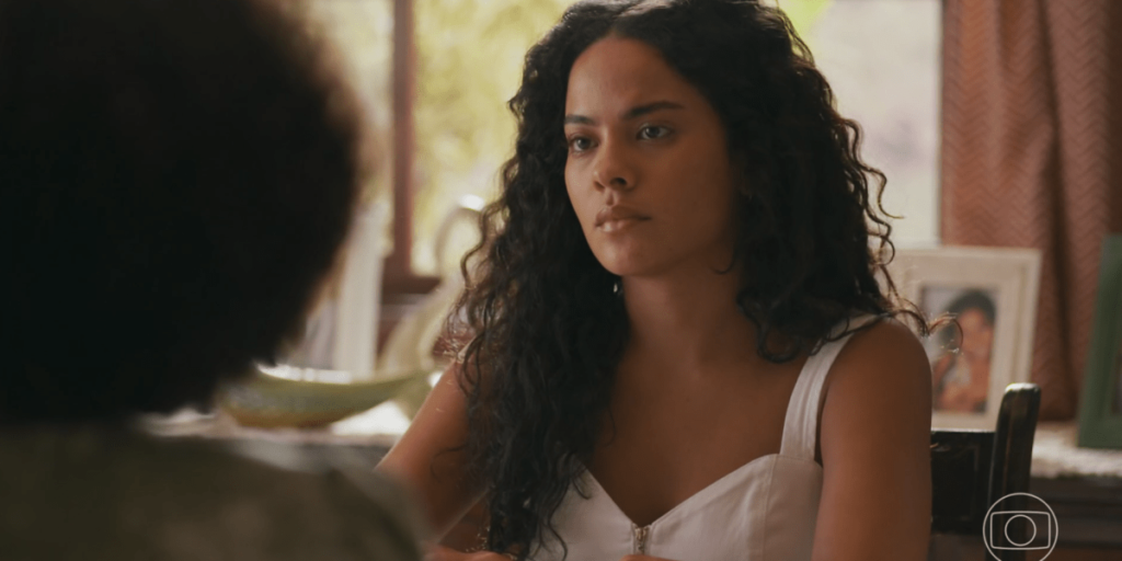 "Vale Tudo": web reage à estreia da novela e cenas geram memes